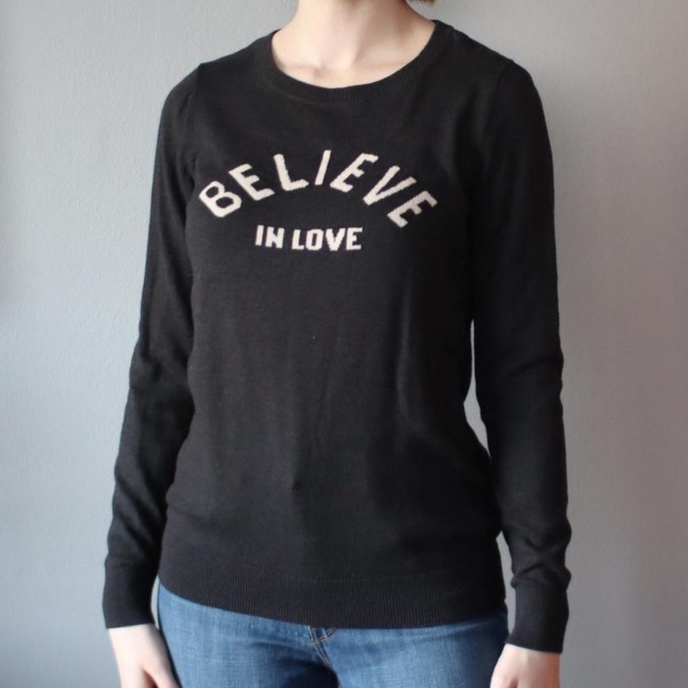 Old Navy Grey ‘Believe In Love’Women's Crewneck Sweater